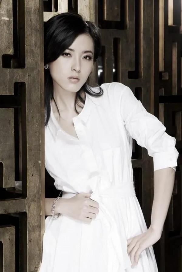 俊俏，曾黎寫真照圖集-中