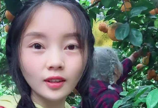 “賣慘網紅”黃琴:撒謊成性頻頻打臉,奶奶就是個“工具人”? “賣慘網紅”黃琴:撒謊成性頻頻打臉,奶奶就是個“工具人”?