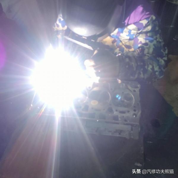 你們的奧迪燒機油是怎麼修的，我覺得這臺奧迪Q5燒機油的修法才對