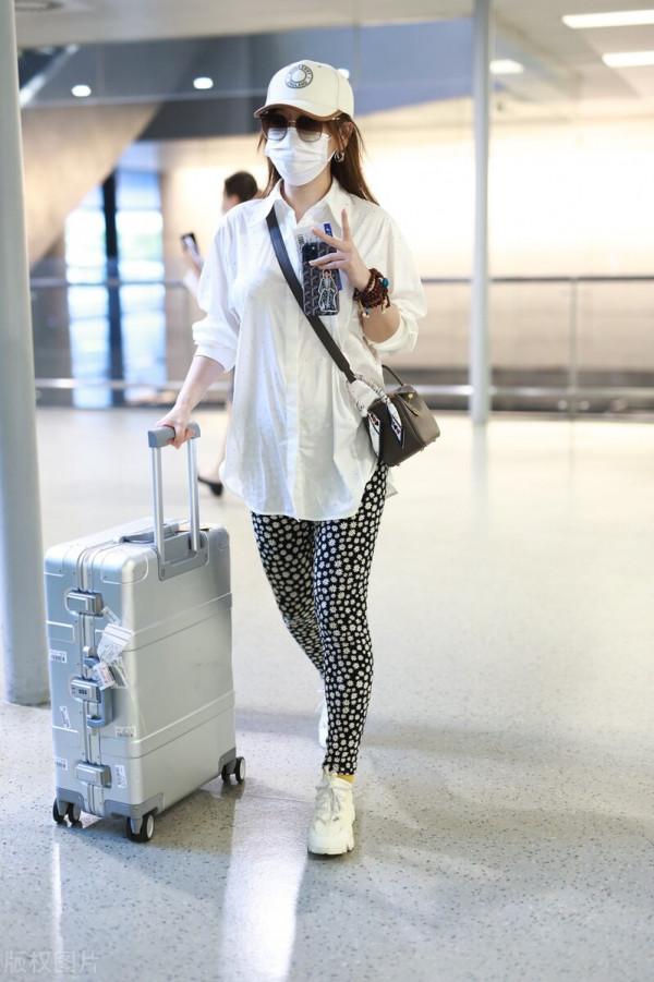 才貌品俱佳的胡歌唯一承認的女友，已經陪伴我們走過了22年