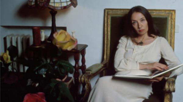 80年記者問鄧小平：天安門毛主席像是否永遠保留？鄧小平如何作答