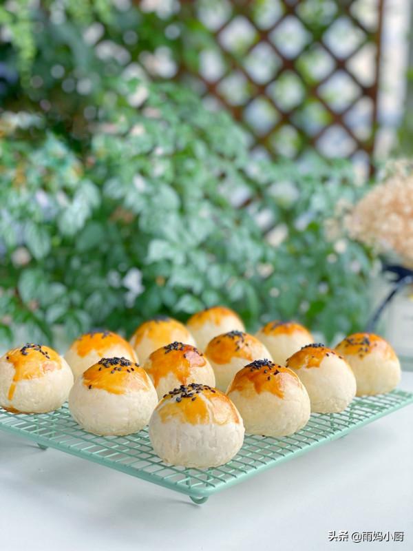 手把手教你私房蛋黃酥配方，做法詳細零失敗，學會了中秋節自己做