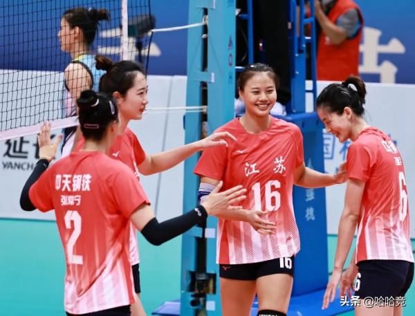 張常寧發扣攔全面發威,江蘇女排3比1上海奪五連勝,提前晉級四強 張常寧發扣攔全面發威,江蘇女排3比1上海奪五連勝,提前晉級四強