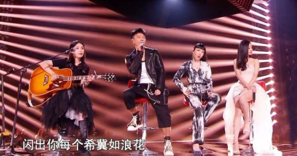 《好聲音》伍珂玥奪冠引爭議：全程唱粵語老歌，賣情懷無創新？