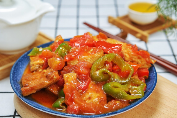 12道家常拿手菜，有葷有素有湯，色香味俱全，收藏宴客有面兒