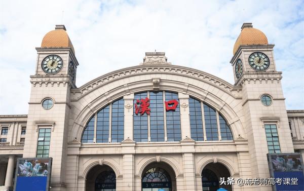 為何越來越多高三學生喜歡去武漢讀大學？四點原因，家長們可瞭解