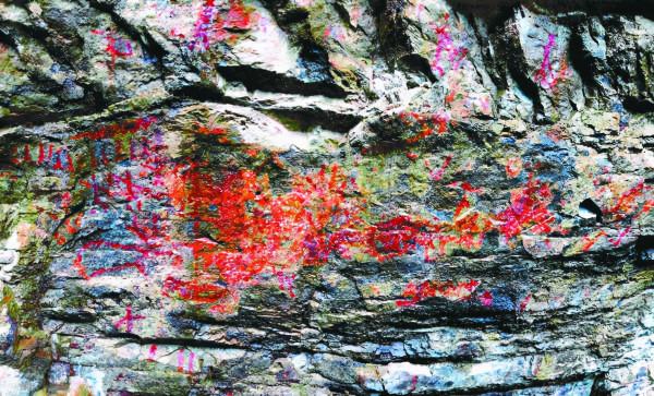 眾神之舞——蛤蟆岬大砬山石棚發現人類早期巖畫