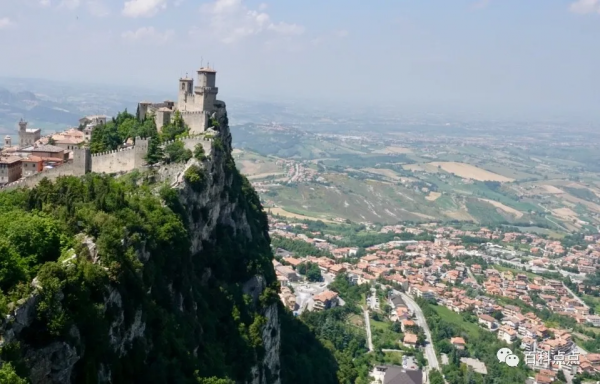 歷史上的今天10月8日,虎門條約,亞羅號事件,捲髮革命 歷史上的今天10月8日,虎門條約,亞羅號事件,捲髮革命