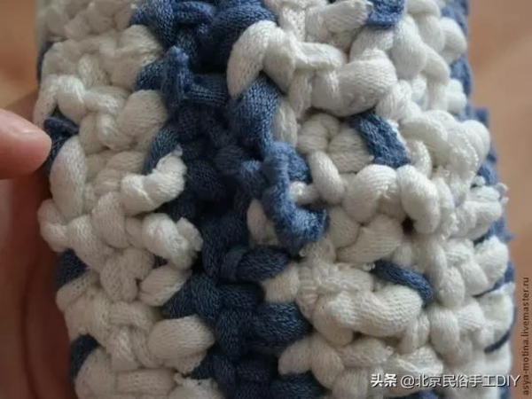 舊衣服丟了可惜！不如做一個漂亮的儲物筐，簡單而且實用