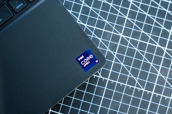 戴爾Precision 7560移動工作站評測：配置登封造極，噪音靜若處子