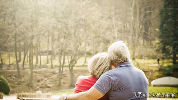 朋友去世了，我該刪除他的微信嗎？