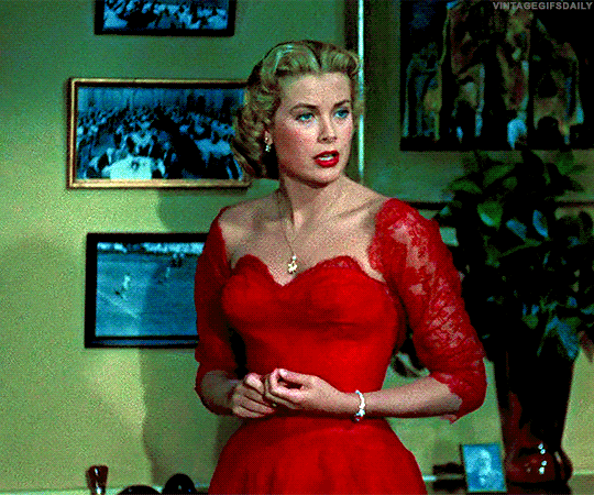 赫本和格蕾絲·凱利造型全方位對比:從銀幕穿搭到私服,你pick誰 赫本和格蕾絲·凱利造型全方位對比:從銀幕穿搭到私服,你pick誰