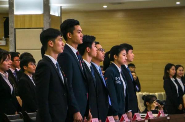 獎學金人人翹首期盼，真正拿到的寥寥無幾，拿獎學金很困難嗎