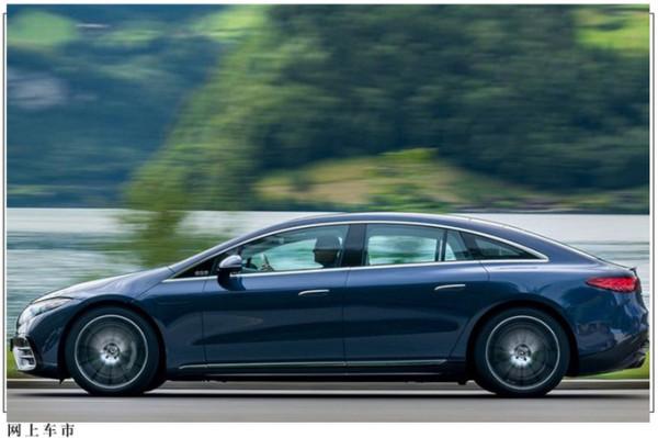 續航“縮水”！賓士EQS新版本曝光，明年底交付，售價有望降低