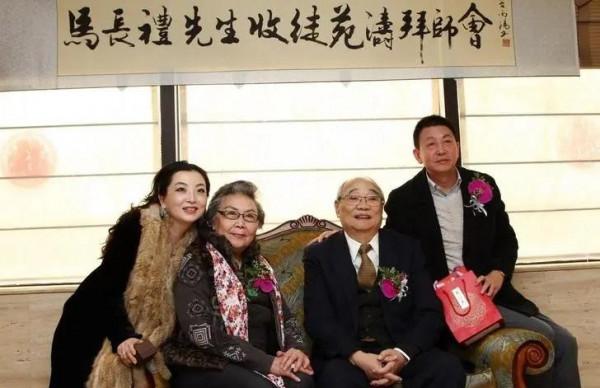 第一屆春晚過去39年，11位明星已去世，最大87歲，最小56歲