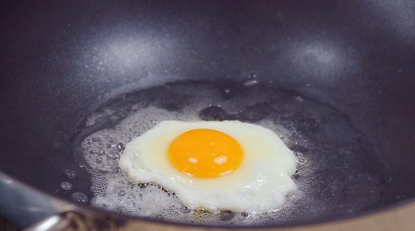 天氣寒冷，碰到這麵條，我絕不手軟，吃一碗渾身暖烘烘