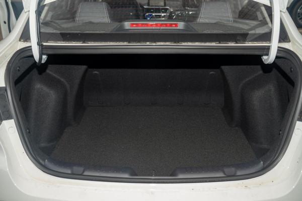 百公里油耗6&period;2升，搭載1&period;5L&plus;5DCT，賣6&period;79萬，長安悅翔表現如何？