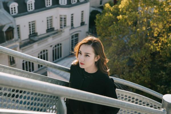 演技跟不上人氣的8位女星，熱巴baby楊冪在列，誰有可能突圍？