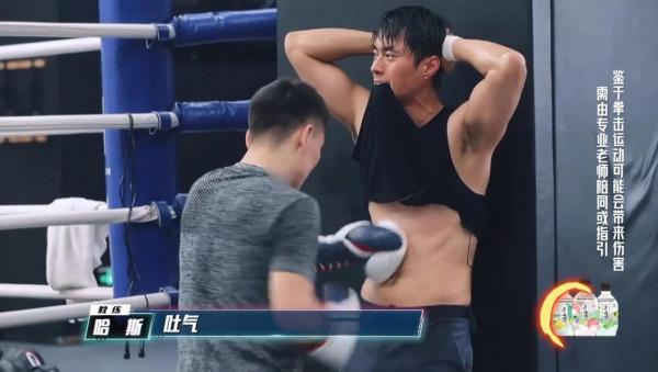 山東縣城走出的國際名模夠厲害：林丹想單挑，把對手“揍”到吸氧