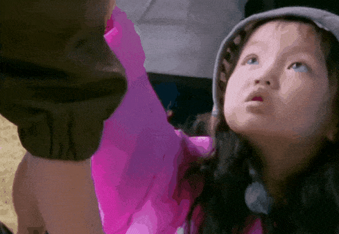 還記得百萬年薪拿來養弟弟的阿拉蕾嗎？如今長到認不出？