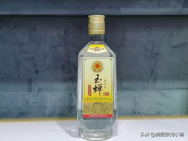 中國4大“怪酒”，因太醜擺貨架底層無人理，口感卻堪比一線酒