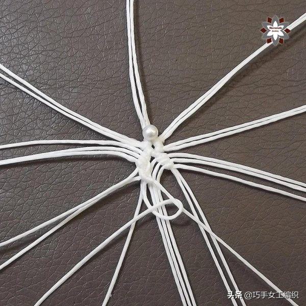 用繩子就能編出漂亮的雪花，超詳細的教程，一步一步教你編