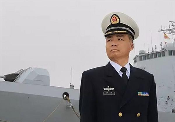 26歲兵哥哥探親途中,勇闖火海救44人全身90%燒傷,因禍結緣女神 26歲兵哥哥探親途中,勇闖火海救44人全身90%燒傷,因禍結緣女神