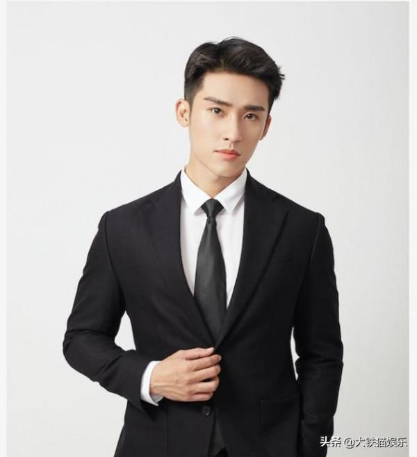 同名不同命，這10對男星擁有相同的名字，有人風光有人更帥卻不紅