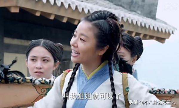 放過觀眾眼睛吧！42歲張無忌，40歲大學生，中年扮嫩太要命