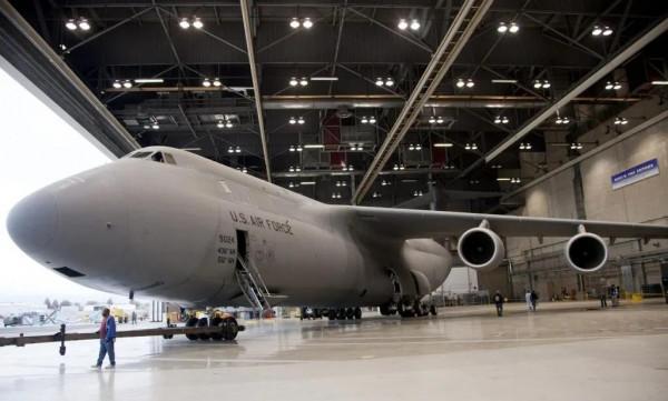 C-5“銀河”運輸機圖集（270圖）