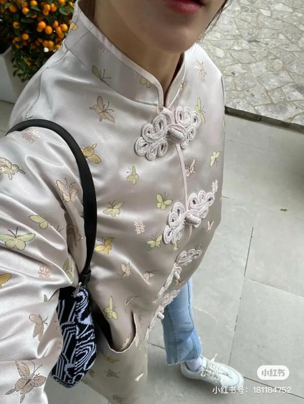 吳千語的新年服實在太漂亮了