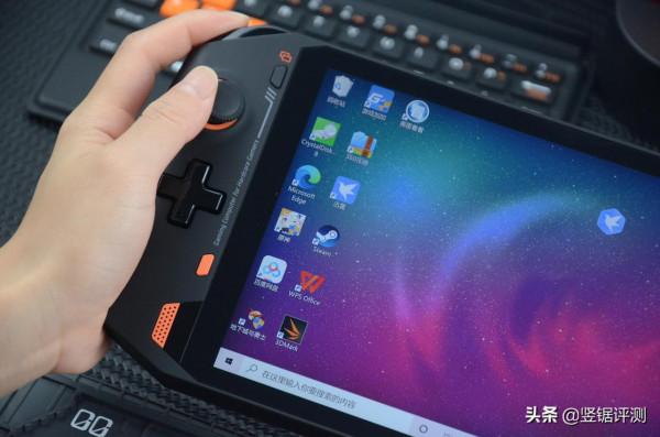 國產新款“PC遊戲掌機”評測:8.4英寸,2.5K屏設計,跑分超35萬 國產新款“PC遊戲掌機”評測:8.4英寸,2.5K屏設計,跑分超35萬