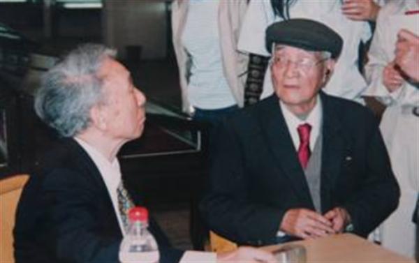 2006年，侵華老兵來中國謝罪，一個學生的質問，讓他說不出話