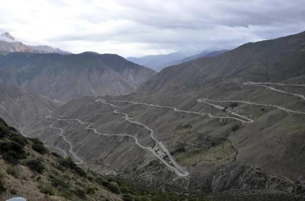 雲遊西藏（結束篇6）川藏線 99道拐業拉山 然烏湖和三座大山