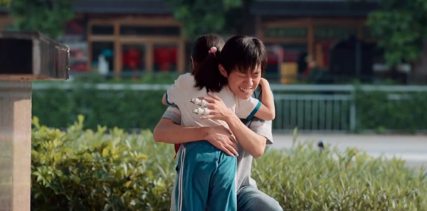 《笨小孩》破5億，易烊千璽演技大讚，6位配角同樣功不可沒