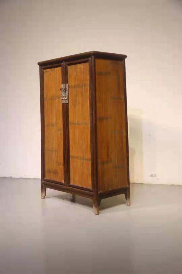 展現明代傢俱石雕精髓