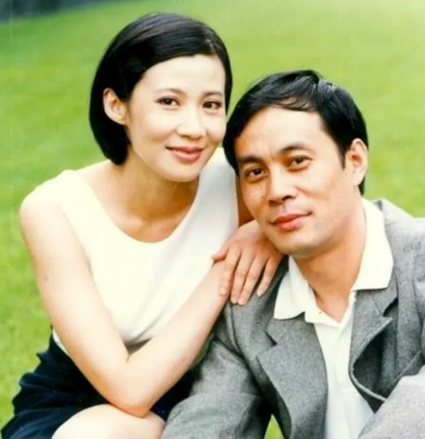 同名不同命的10對明星,有人家庭破碎,有人活成了別人羨慕的樣子 同名不同命的10對明星,有人家庭破碎,有人活成了別人羨慕的樣子