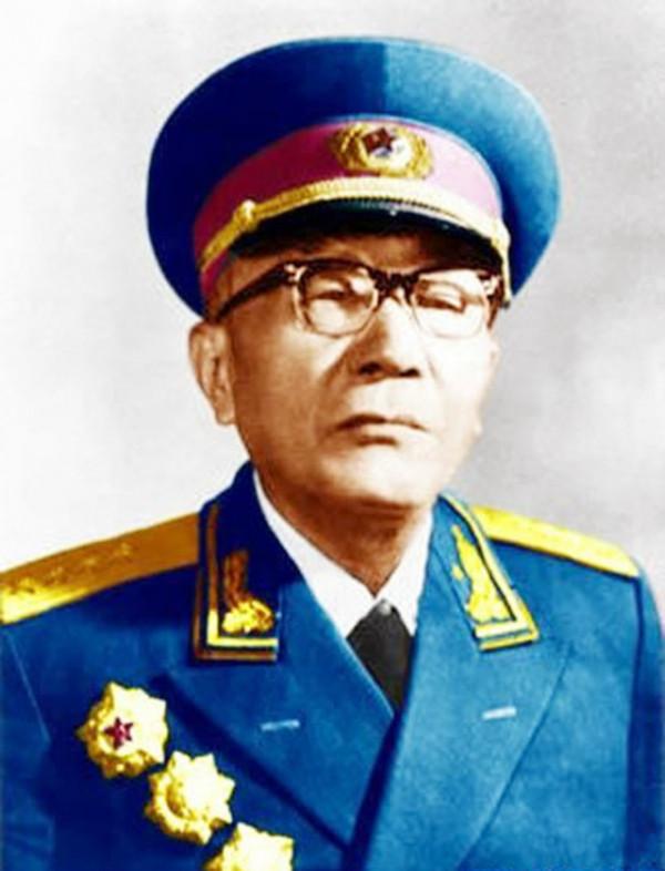 1955年授軍銜,十位大將都擔任什麼職務?職務最高的是誰? 1955年授軍銜,十位大將都擔任什麼職務?職務最高的是誰?