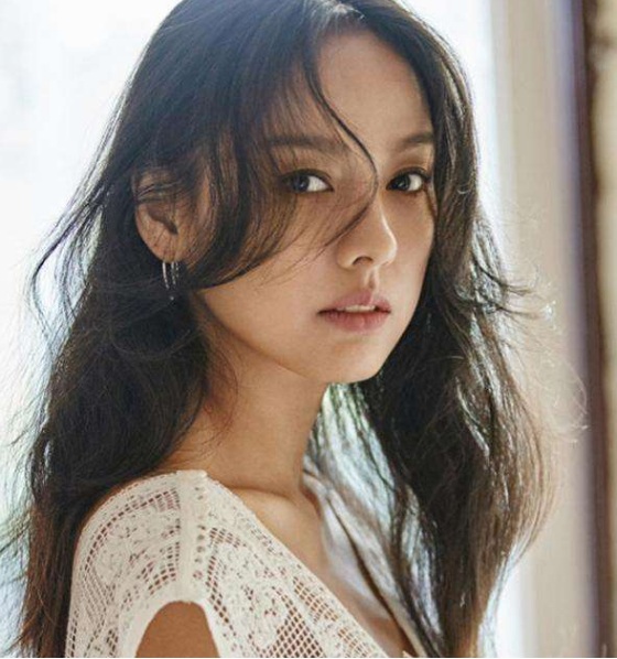 亞洲最時尚面孔評選,倪妮位居榜首 亞洲最時尚面孔評選,倪妮位居榜首