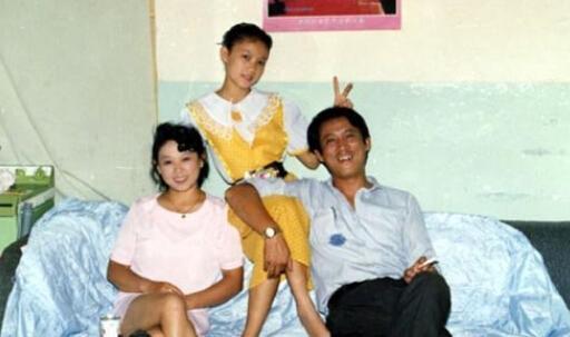 28歲車禍殞命,父親殉職,哥哥病逝,劉丹終究是應了“香妃”的劫 28歲車禍殞命,父親殉職,哥哥病逝,劉丹終究是應了“香妃”的劫