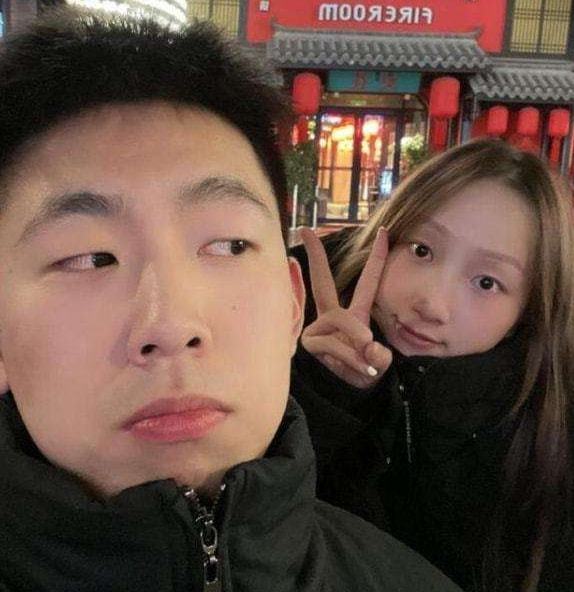 好訊息！女排主攻小將公佈戀情，又是姐弟戀，和男友一見鍾情