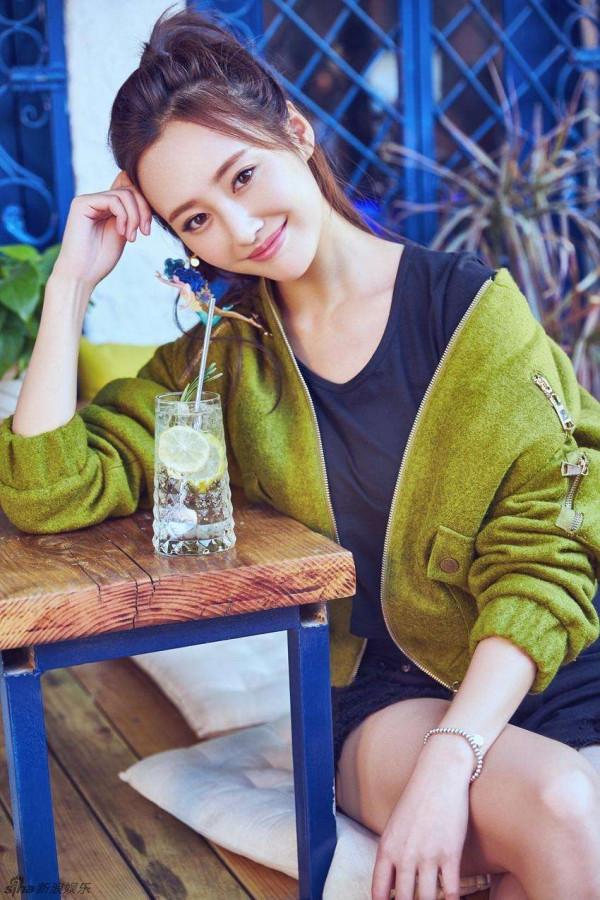 被渣男拉下水，好友取關微博，雖然招黑，卻一直努力著，李純加油