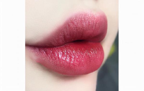六款復古紅口紅提升氣場:卓效柔滑豐盈美唇,打造優雅之姿 六款復古紅口紅提升氣場:卓效柔滑豐盈美唇,打造優雅之姿
