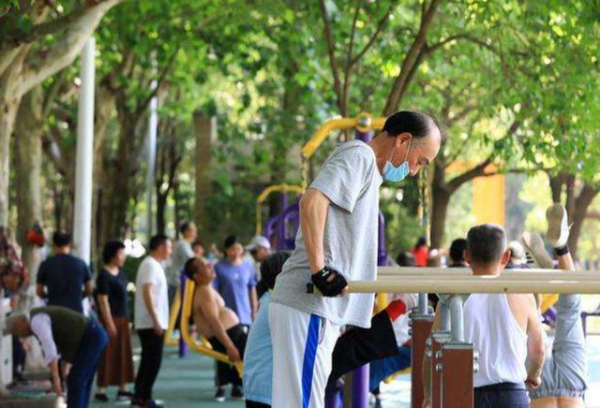 癌症是如何轉移的？提醒：癌細胞擴散時，身體常有這4種異樣