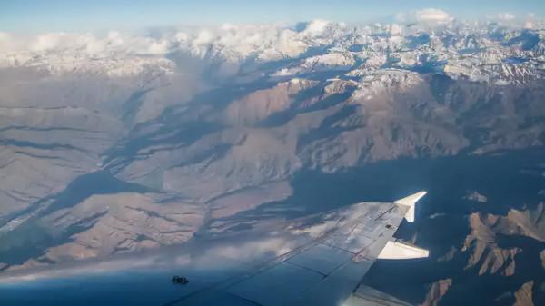 「三轉彎」世界上最讓人驚歎的機場進近景觀——(模擬飛行看看) 「三轉彎」世界上最讓人驚歎的機場進近景觀——(模擬飛行看看)