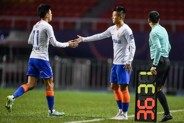 國足陣容縮減,山東泰山多名主力或被棄用,恰好幫了郝偉大忙 國足陣容縮減,山東泰山多名主力或被棄用,恰好幫了郝偉大忙