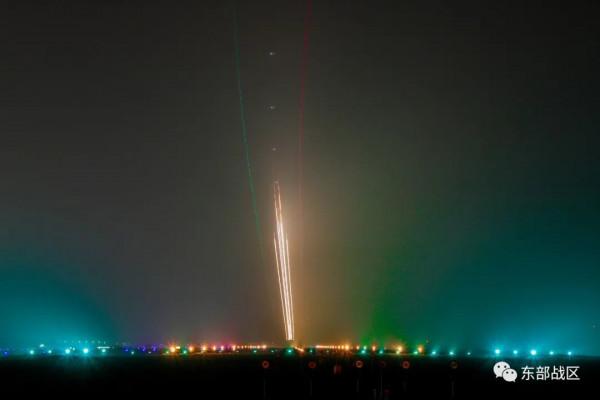 深夜,長航時奔襲、超低空突防…… 深夜,長航時奔襲、超低空突防……