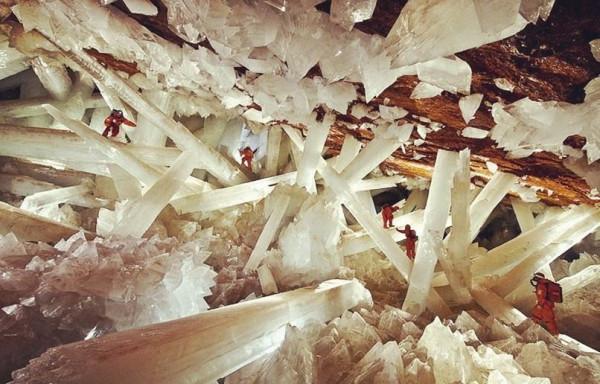 這裡是地球嗎？地下深處的極致感官盛宴