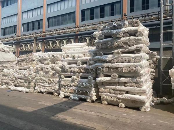 紡織原材料上漲，服裝企業為何不敢“叫苦”漲價？