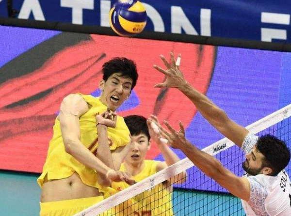 為何三大球全是女隊更出色？男排有理由，男足男籃實在難找藉口